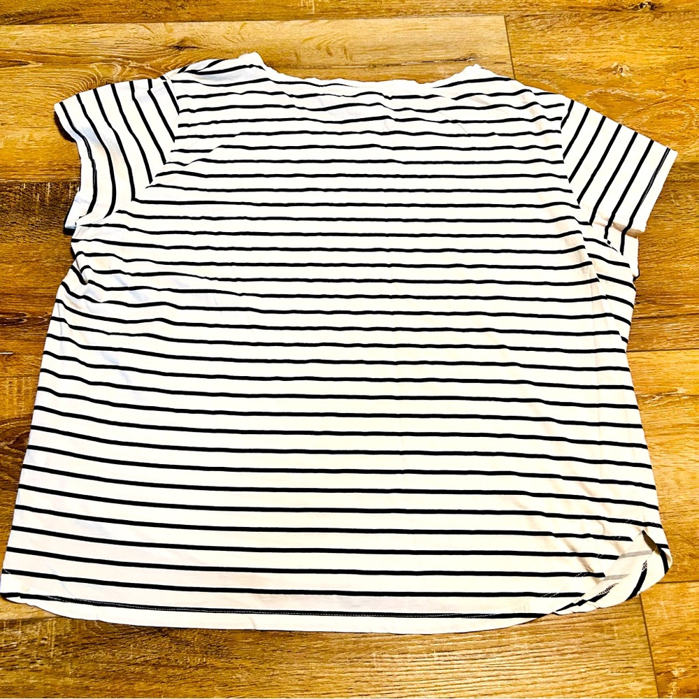 5 for $10 ⭐️ H&M black striped white short sleeve basic shirt size 2XL - Picture 7 of 7